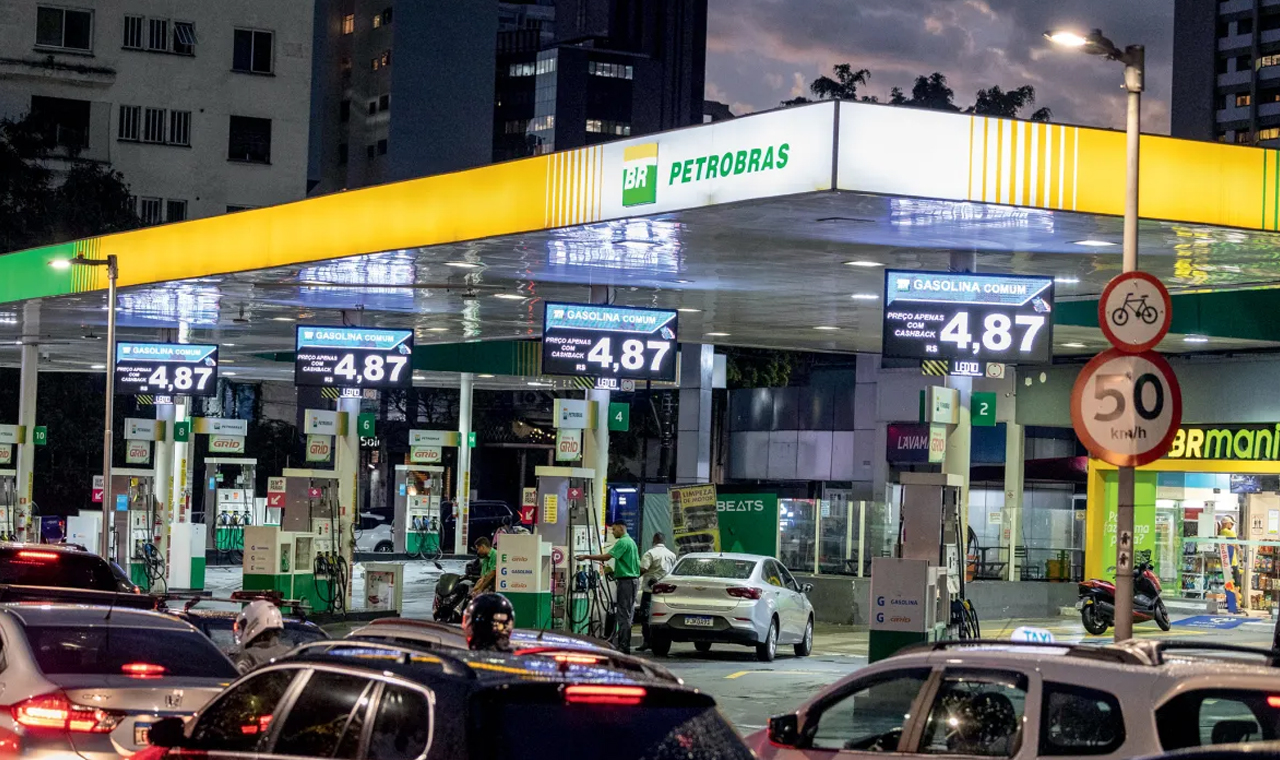 Petrobras anuncia primeira gasolina carbono neutro no Brasil