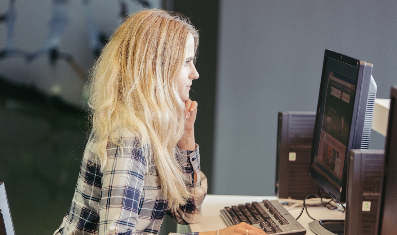 Em Londrina, Secretaria da Mulher abre inscrições para curso de informática básica