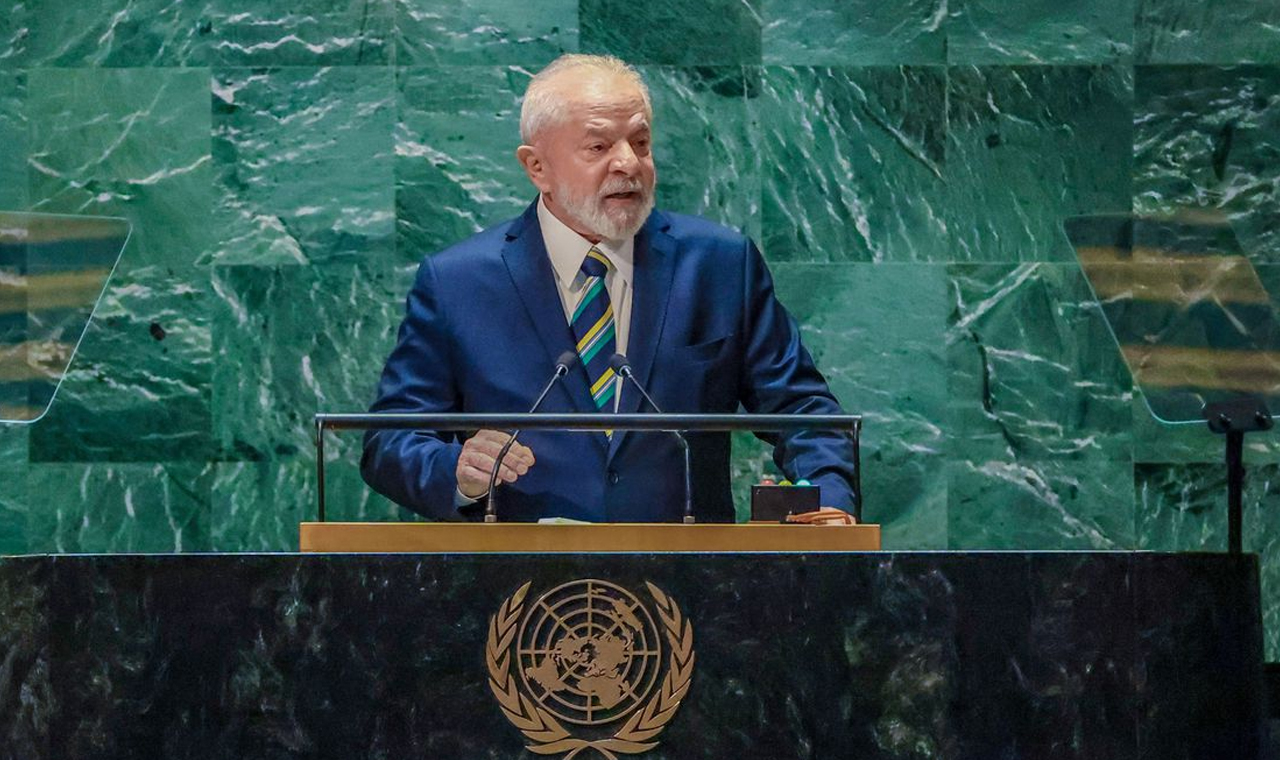 Presidente Lula desembarca no Brasil após extensa agenda em Cuba e Nova York