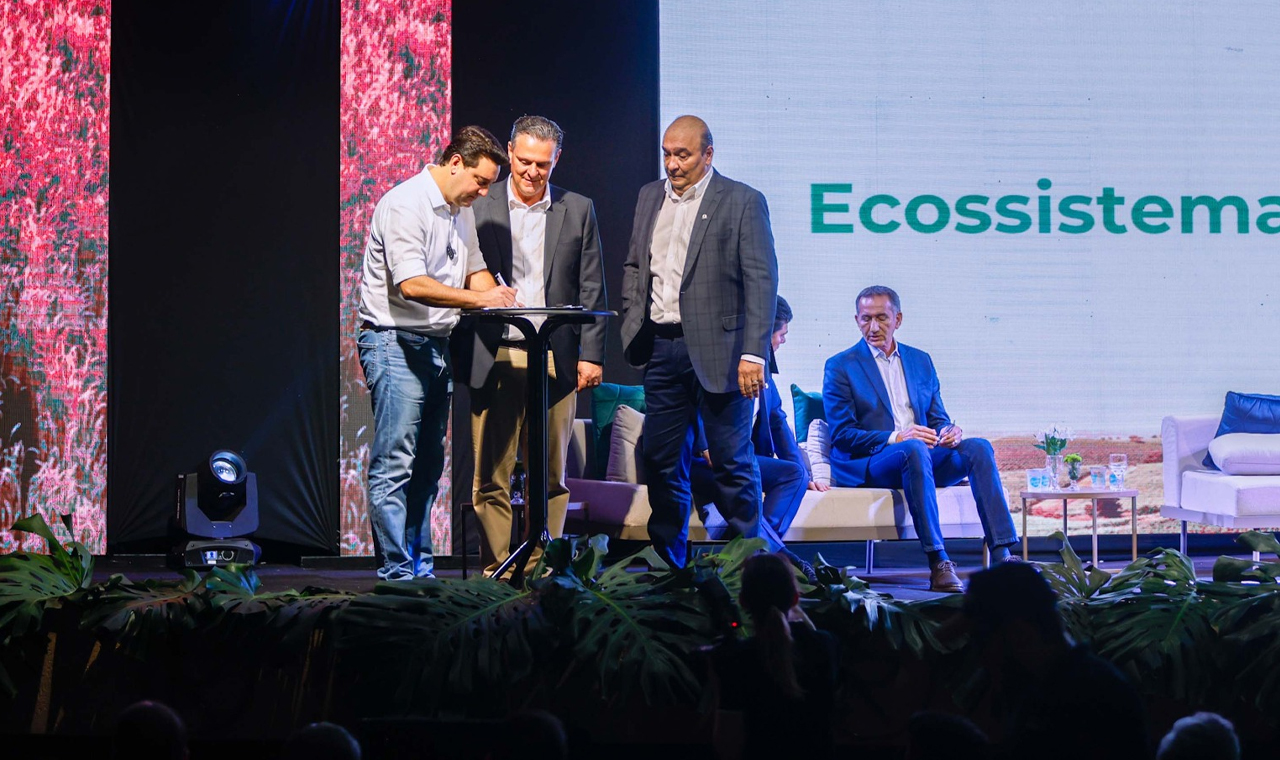 Em Londrina, governador diz que agro é exemplo de inovação e sustentabilidade