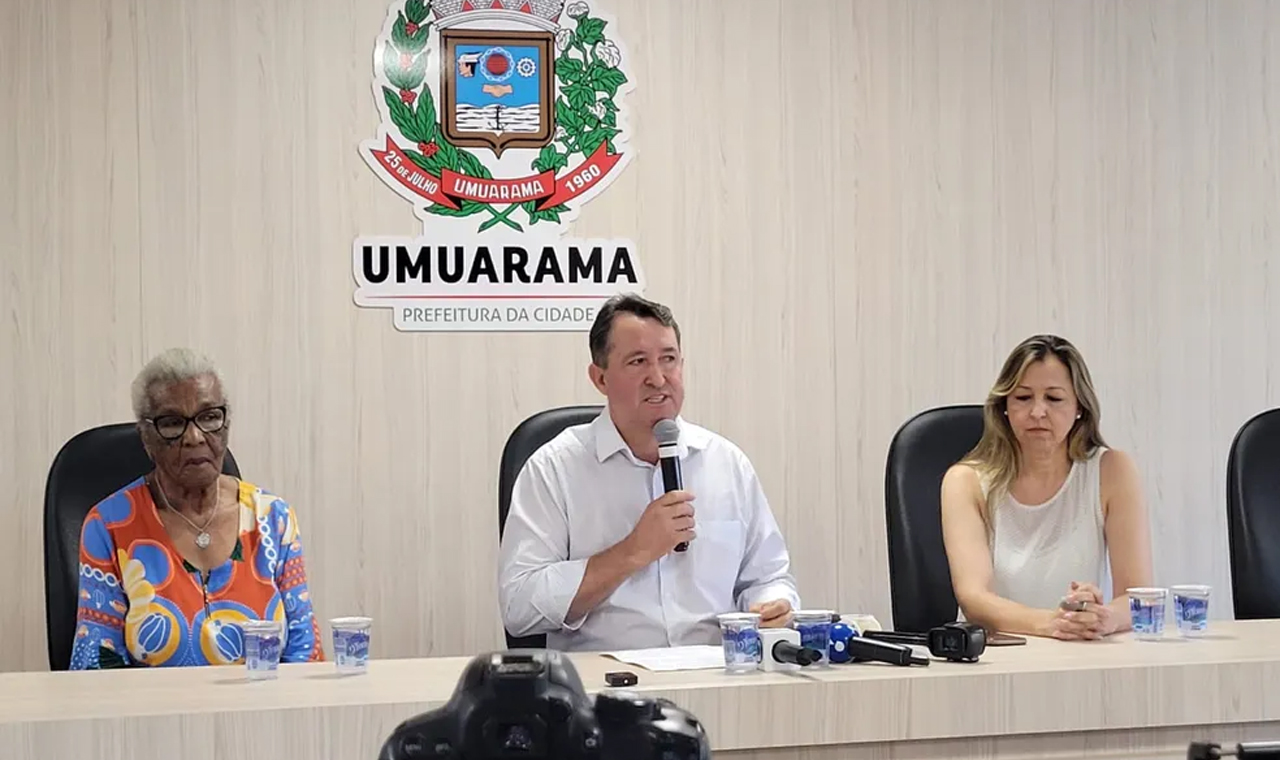 Pimentel assume prefeitura de Umuarama após saída de Pozzobom