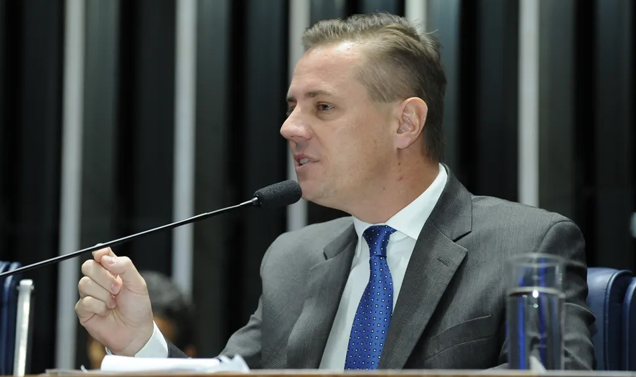 No Paraná, juiz é afastado por participar de grupo que discutiu golpe de Estado