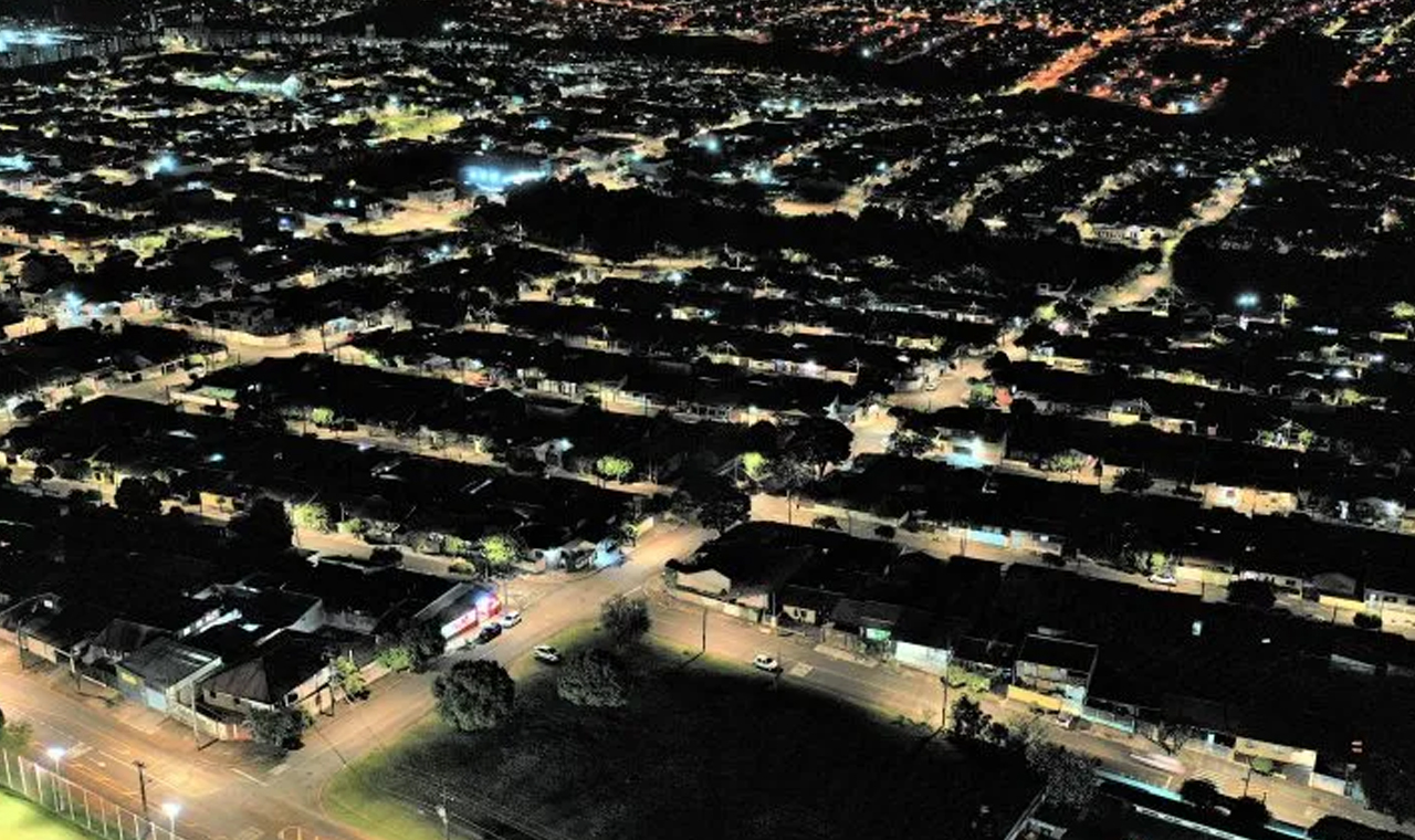Londrina Iluminação inicia instalação de LED no Jardim Leblon, zona norte