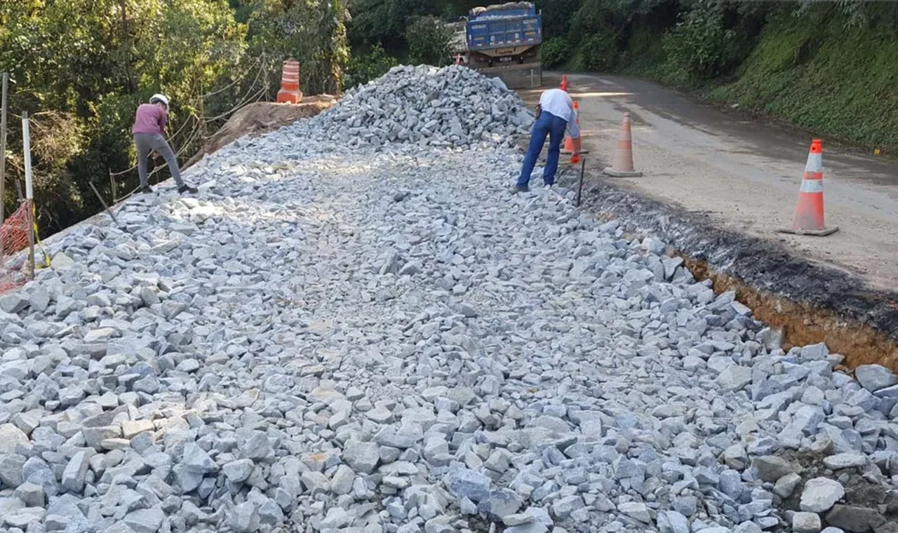 Estrada da Graciosa ficará totalmente bloqueada para obras entre segunda e quarta-feira