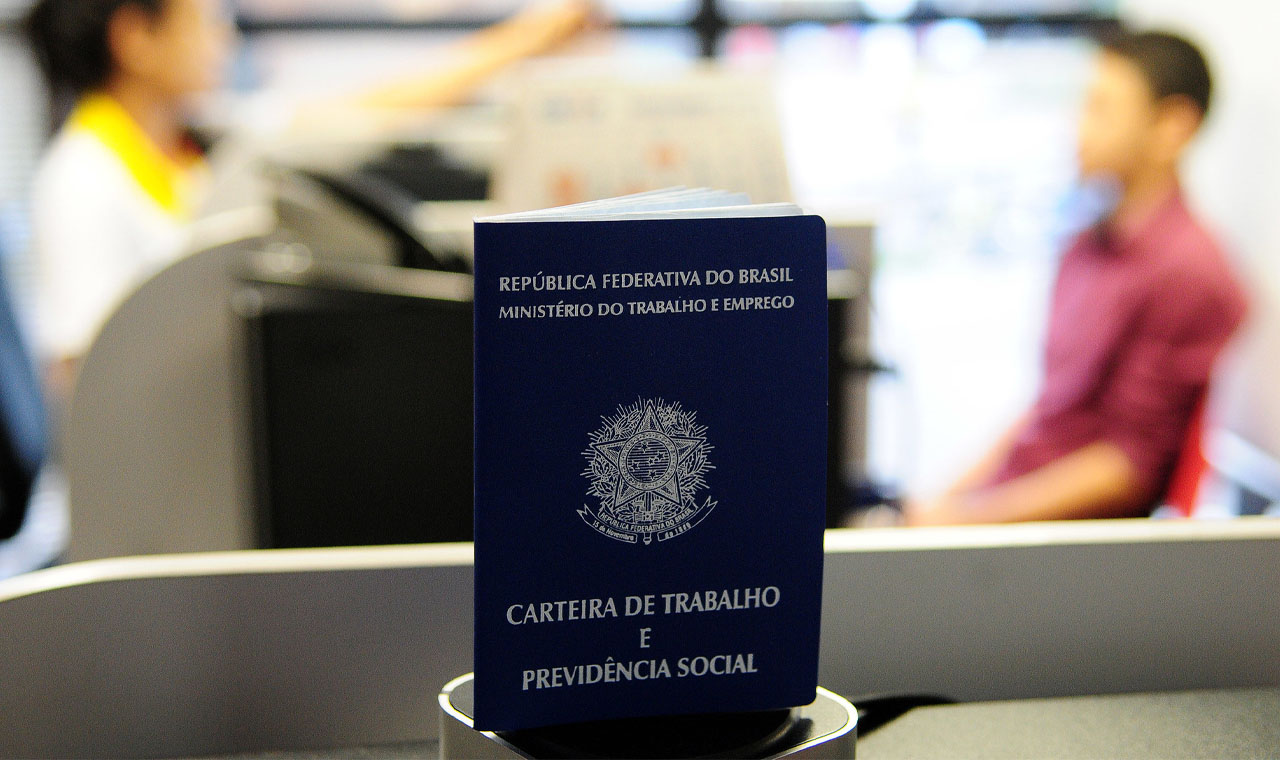 Mais de 14 mil vagas são ofertadas nas Agências do Trabalhador no Paraná