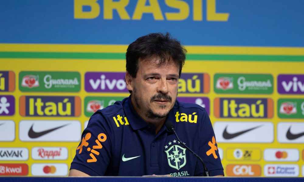 Sem muitas surpresas, Fernando Diniz convoca Seleção para as eliminatórias