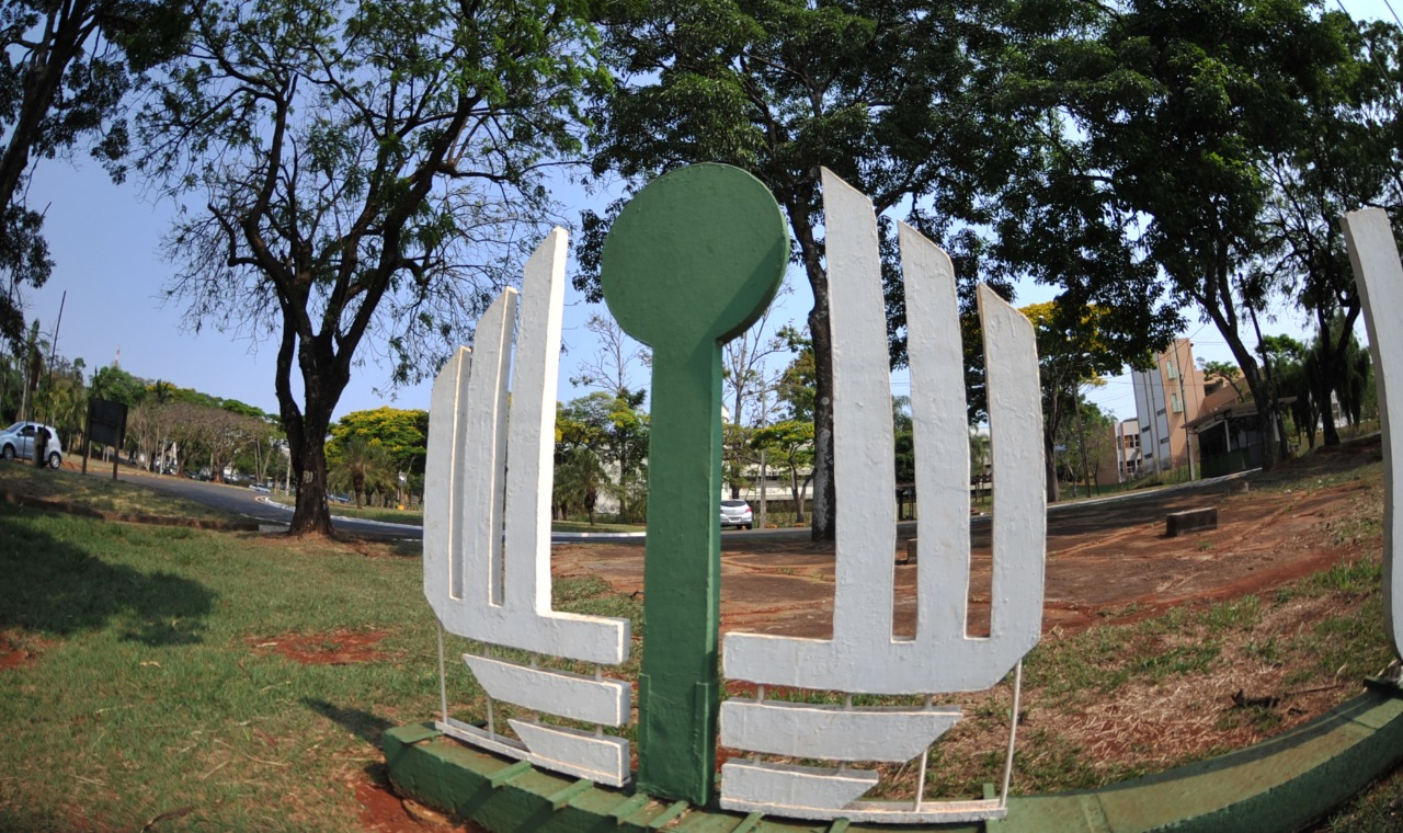 Primeira fase do vestibular da UEL registra abstenção de 10,56% dos candidatos