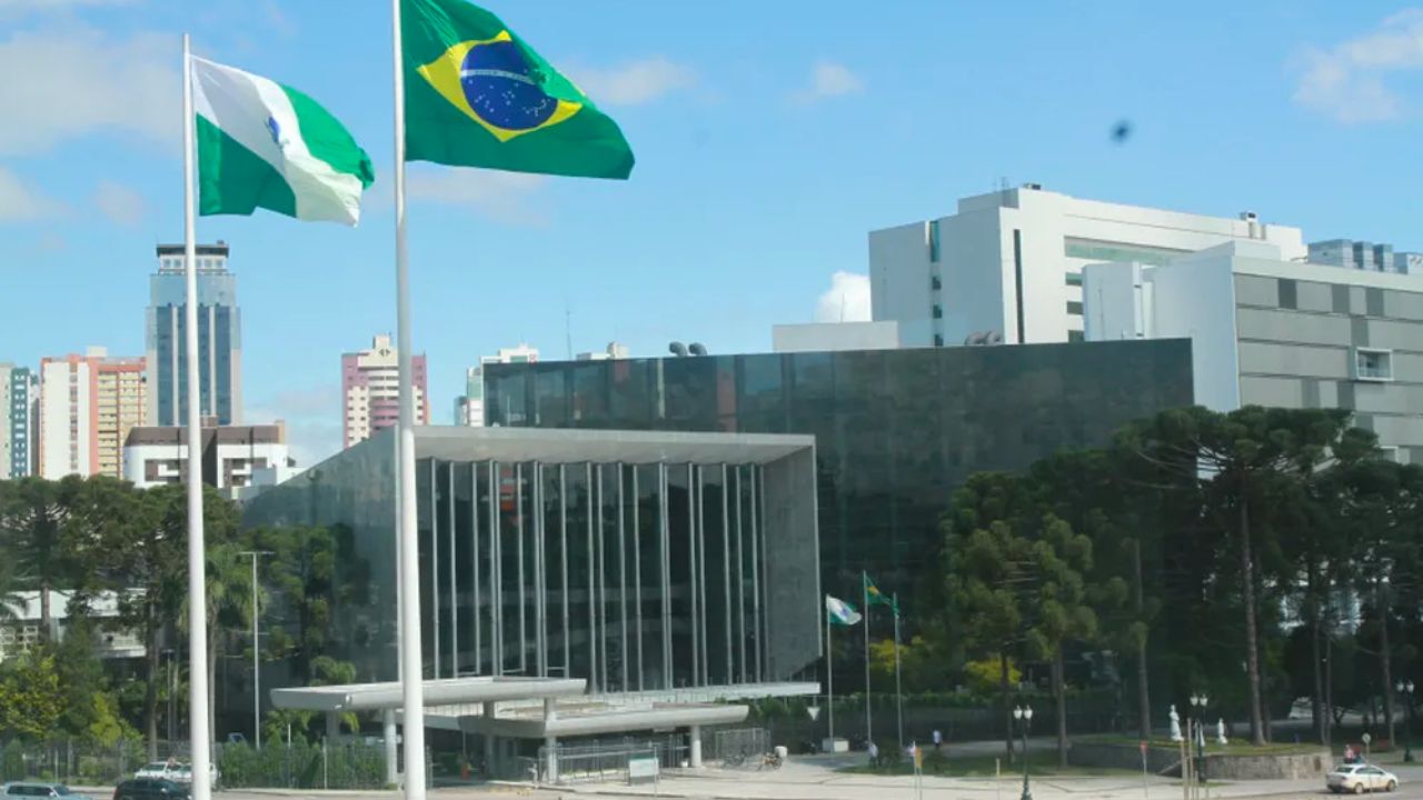 Paraná encaminha à Alep o Projeto Orçamentária 2024 de mais de R$ 68 bi
