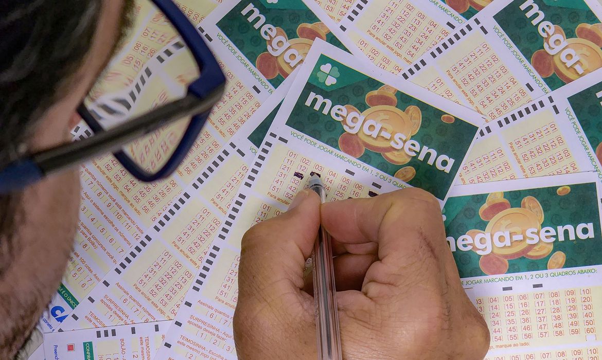 Ninguém acerta seis dezenas e Mega Sena pode pagar R$34 milhões