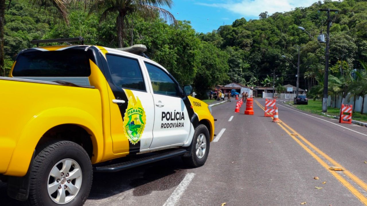 Casal fica ferido após capotamento na rodovia PR-445 em Londrina