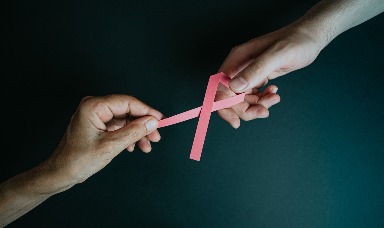 Outubro Rosa e a Psicologia: Abraçando a Saúde Mental Durante a Conscientização do Câncer de Mama