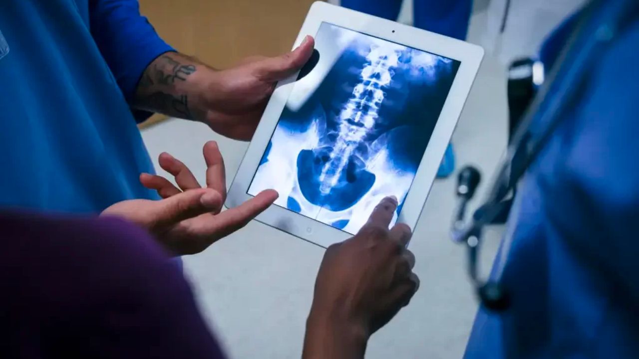 Governo anuncia possível abertura de quatro cursos de medicina no Paraná