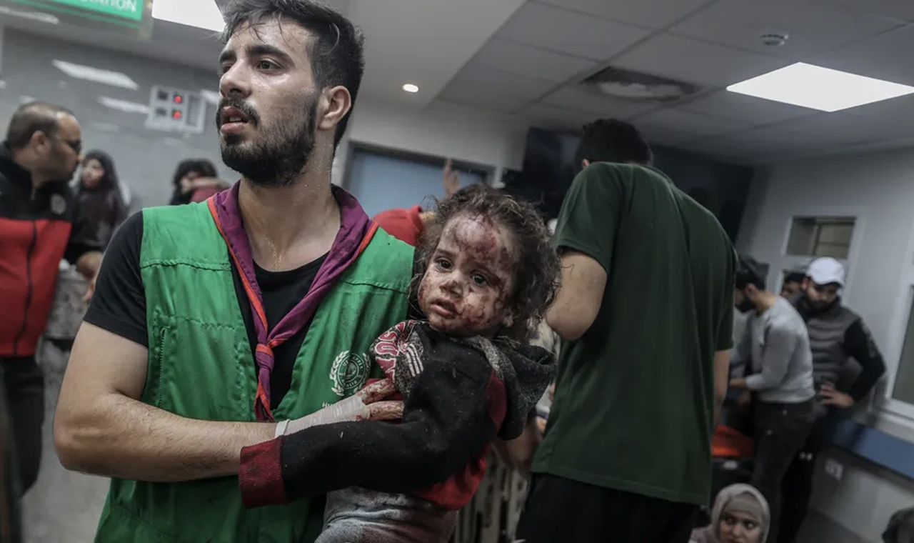Bombardeio em hospital deixa 500 mortos na faixa de Gaza