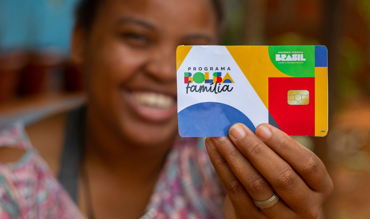 Caixa Econômica Federal paga novo Bolsa Família a beneficiários com NIS de final 8 nesta sexta-feira