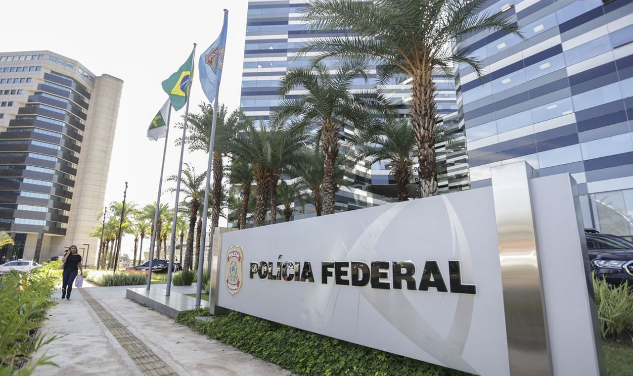 Polícia Federal investiga uso indevido de GPS por servidores da Abin no Paraná e em outros 4 estados