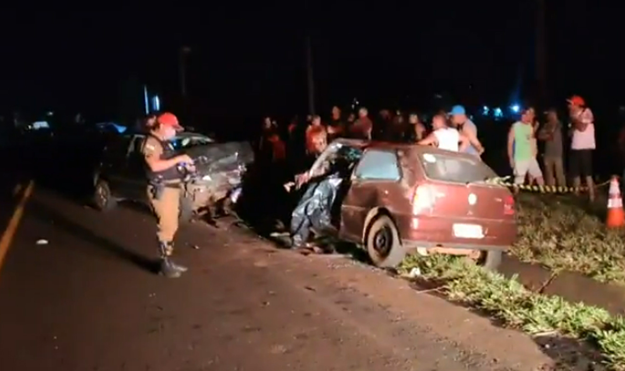 Colisão frontal deixa 2 mortos na rodovia PR-218 em Nova Fátima