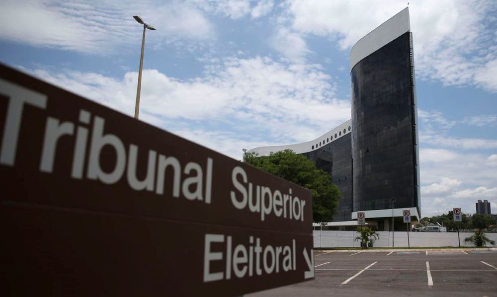 Tribunal Superior Eleitoral rejeita três ações contra o ex-presidente Jair Bolsonaro por abuso nas eleições