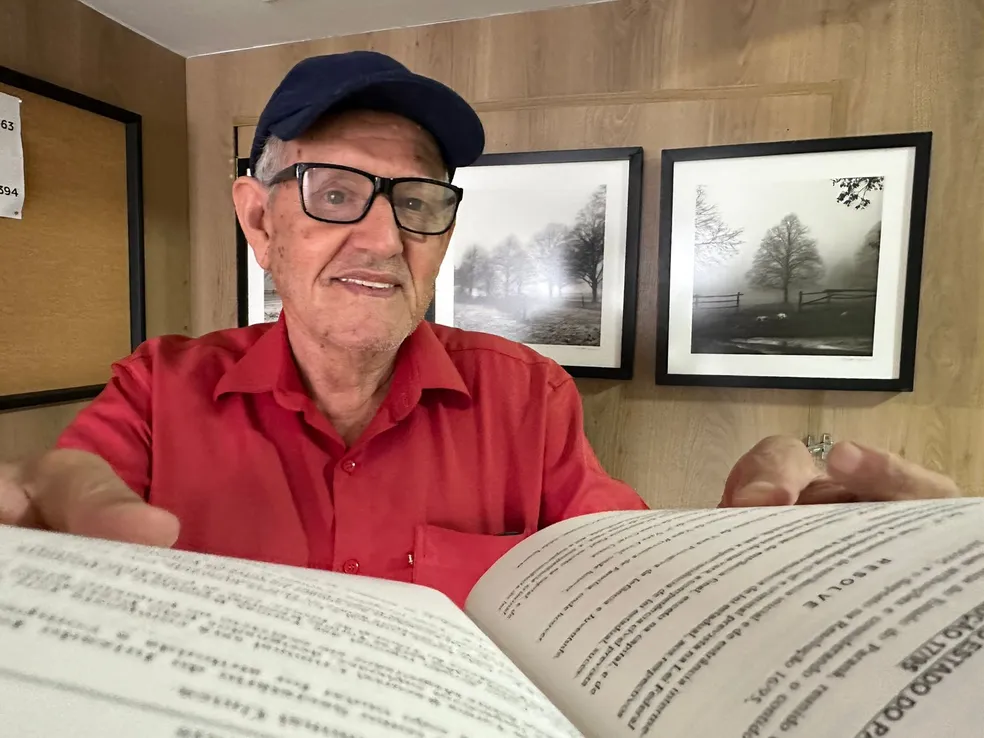 Aposentado de 81 anos da região de Londrina é aprovado em História na UEM