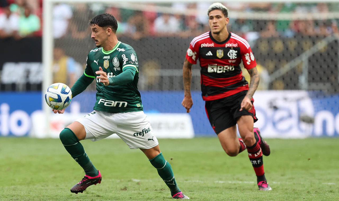 Palmeiras enfrenta Flamengo mirando a liderança do Brasileiro