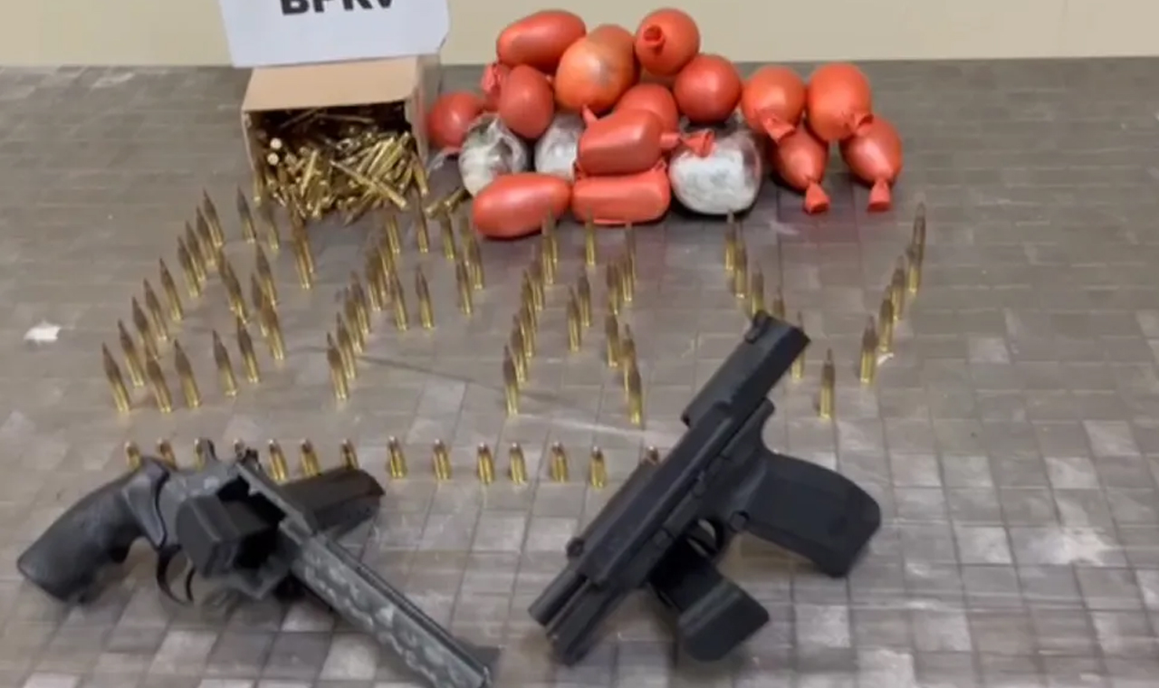 PRE apreende armas e munições em rodovia de Rolândia