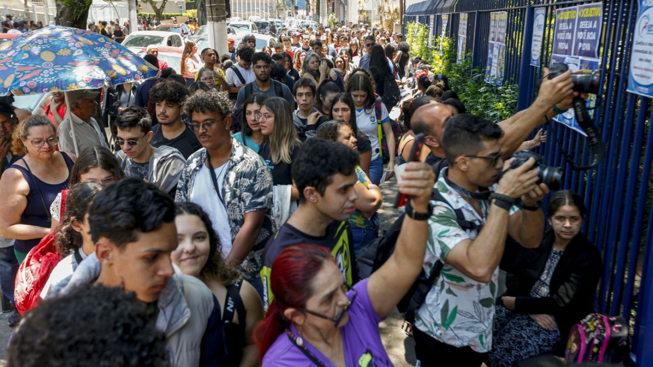Primeiro dia de provas do Enem 2023 registra 28,1% de ausências pelo Brasil, afirma Inep