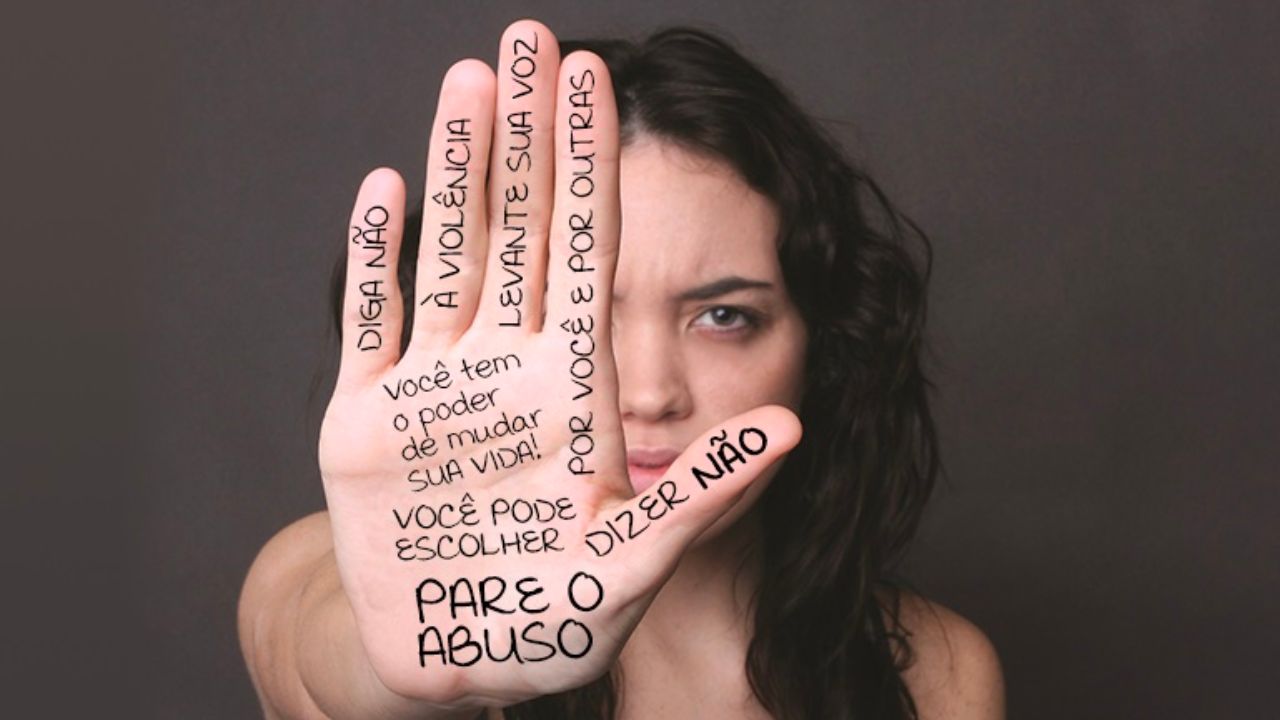 Juíza Cláudia Betola abre os ’21 dias de ativismo’ pelo fim da violência contra mulheres em Londrina
