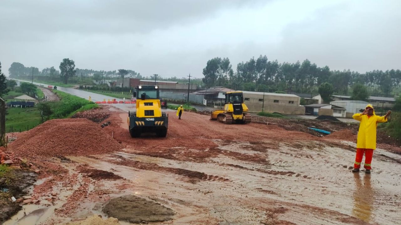 Rodovia PR-151 vai ser liberada em Jaguariaíva, nos Campos Gerais, neste sábado