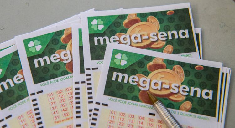 Mega-Sena acumula e próximo prêmio será de R$ 51 milhões; Oito apostas do Paraná acertam a quina
